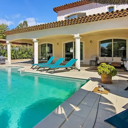 Avec Piscine, 3 Chambres * Antibes