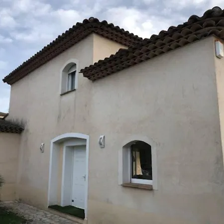Villa Avec Piscine, 3 Chambres Antibes